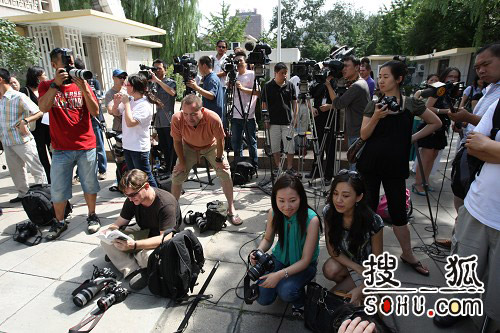 美國新任大使在官邸與媒體見面 新任大使洪博培 崔萌攝