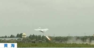 演習(xí)利用炮兵偵校雷達(dá)、無人機(jī)等裝備進(jìn)行戰(zhàn)場(chǎng)情報(bào)偵察，有效提升了戰(zhàn)場(chǎng)透明度和信息交換。資料圖