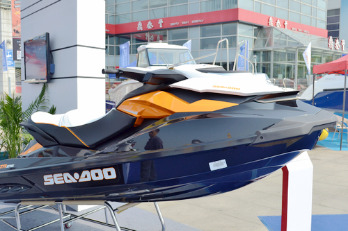 奢華游艇集體亮相航博會(huì)