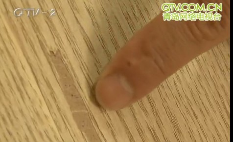 男子1萬6買實木家具3年才知被騙 商家稱桌腿是就算 男子1萬6買實木家具3年才知被騙 商家稱桌腿是就算