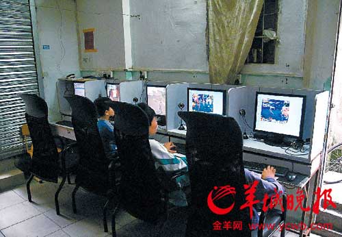 侵害少年阿興的魔手是從網(wǎng)絡(luò)伸過來的，引導(dǎo)青少年健康上網(wǎng)是值得關(guān)注的問題