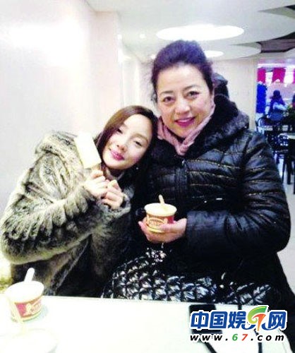 李小璐婆媳下廚顯親密 揭?jiàn)蕵?lè)圈婆媳如何過(guò)招