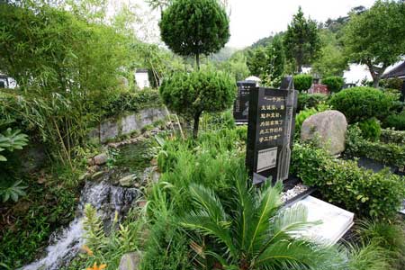 浙江寧波豪華陰宅最低10萬(wàn)起 形似江南淡雅民居
