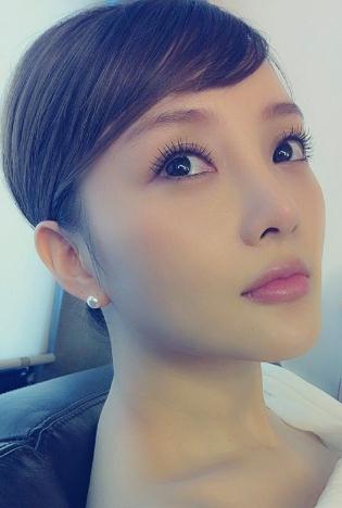 李小璐高清懷孕照 面容精致被贊五官無(wú)死角