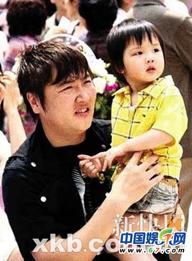 娛圈星二代開學(xué)盛況