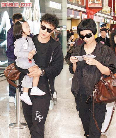 男星的老婆是賢內(nèi)助還是敗家婦