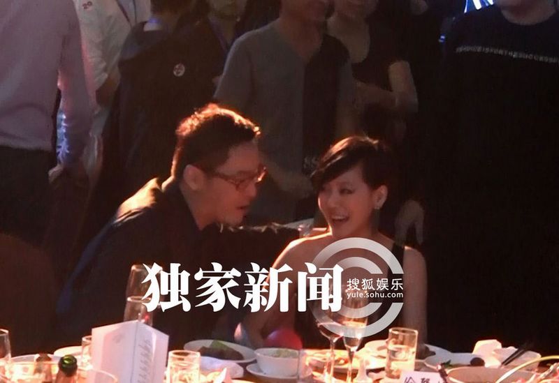 港臺大陸三地明星齊聚酒會 小S雷人熱舞high翻全場 港臺大陸三地明星齊聚酒會 小S雷人熱舞high翻全場