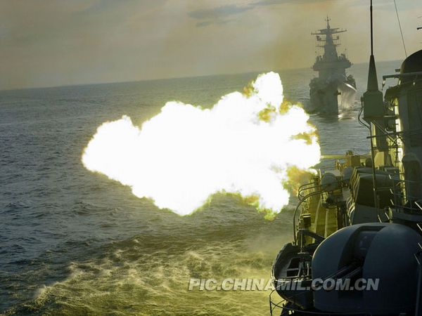 資料圖：南海艦隊某機動岸導團正在某合同對海攻擊演練中實射導彈。