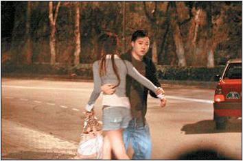 浮華娛樂(lè)圈 星二代成上位神器