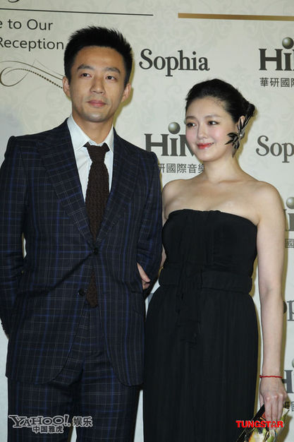 大S親吻許老三母愛泛濫 豪門求子路坎坷無(wú)邊