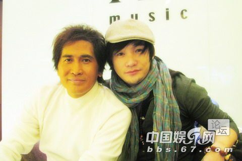 曝《好聲音》黃勇曾介入買(mǎi)紅妹孫楠離婚門(mén)