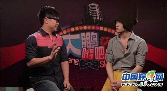 好聲音王乃恩訪(fǎng)談冷場(chǎng)主持人崩潰 網(wǎng)友笑翻