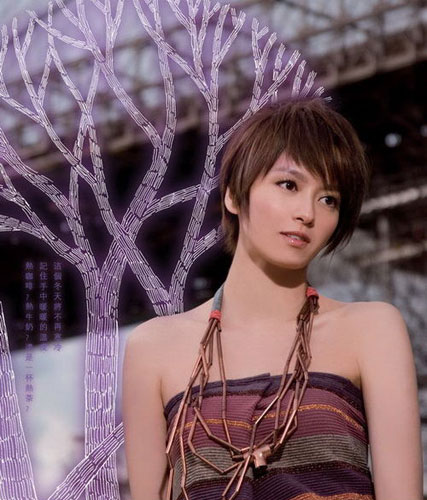 電視臺(tái)美女主播改名如換衣 被疑為求轉(zhuǎn)運(yùn)求生子