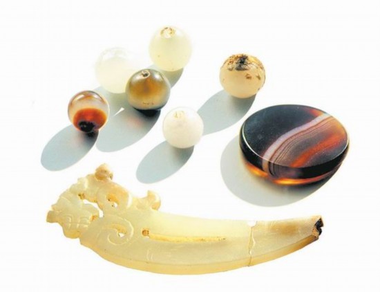 曹操高陵發(fā)掘探秘:下葬時口含稀世明珠出土