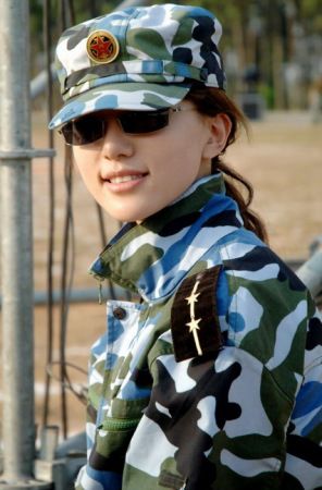 新一代軍藝?；ūP點(diǎn):殷桃姚琳娜成美女代表
