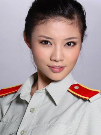 新一代軍藝?；ūP點(diǎn):殷桃姚琳娜成美女代表