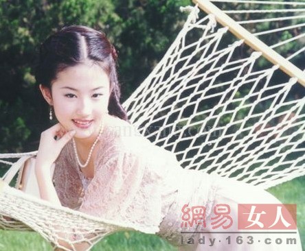 扒劉亦菲經(jīng)典造型 妹妹照片曝光