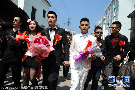 福建首對(duì)男同公開結(jié)婚