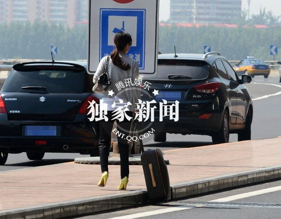 　隨著章子怡與撒貝寧戀情的曝光，小撒搭上了國(guó)際巨星，經(jīng)緯則也找到了自己的真愛。