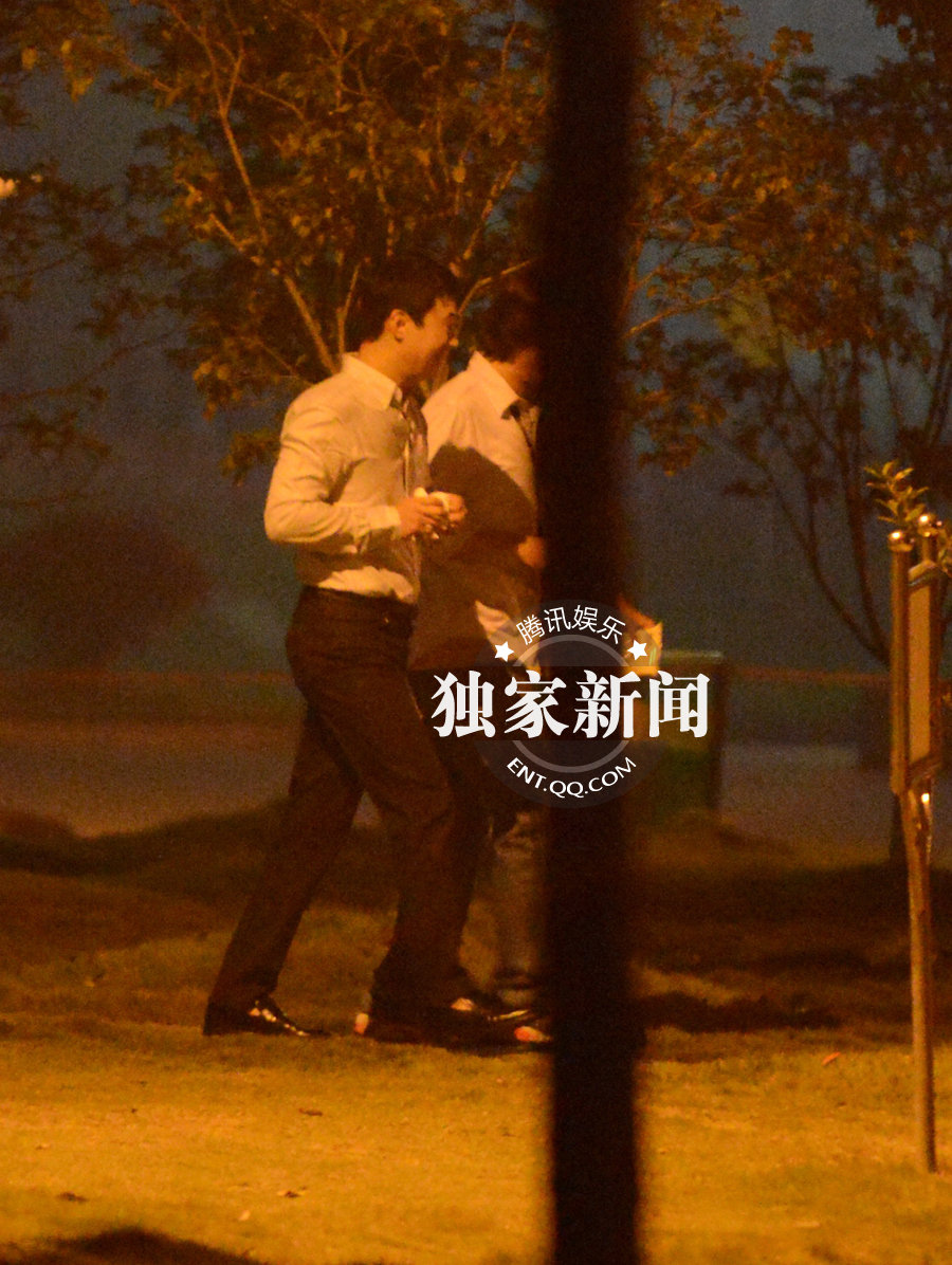 黎明人氣下滑被分家產 小縣城撈金奔波苦埋頭吸煙