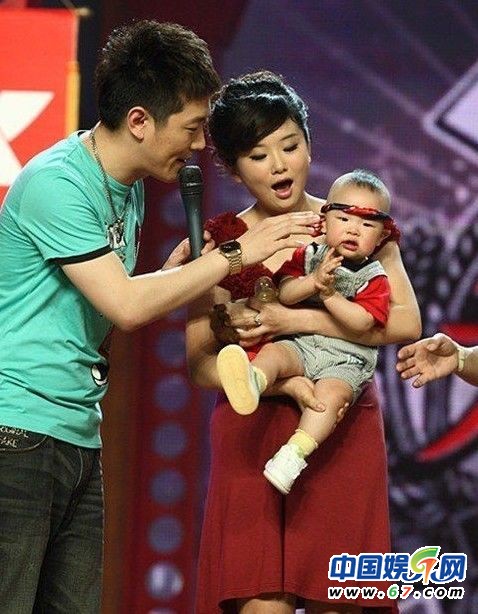 《天天向上》七大主持人背景揭秘 屬跨國合作