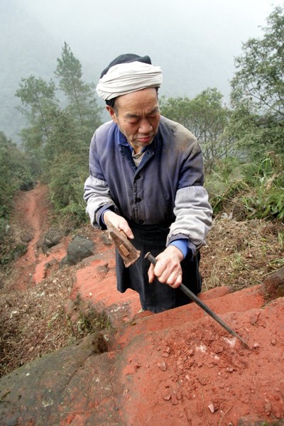 “愛(ài)情天梯”主人公徐朝清去世