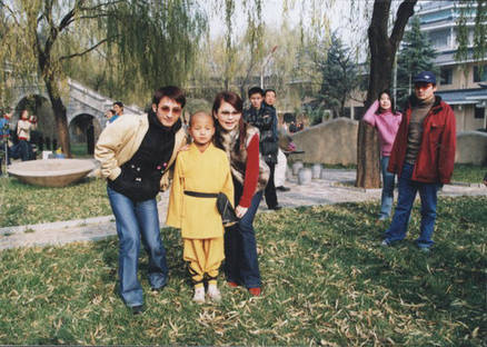 《快樂大本營》風(fēng)雨15年揭秘 李湘“7年之癢”謝娜三進(jìn)三出