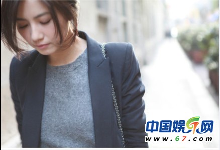 高圓圓海量街拍穿搭私照 網(wǎng)友：太有范兒了！