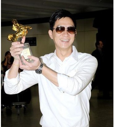 曝大牌明星糗事：張家輝被范冰冰捆綁當(dāng)場(chǎng)尿褲子