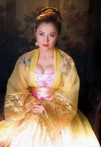 女星大談拍床戲感受 真放得開(kāi)