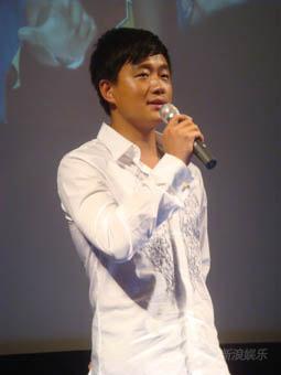 長得丑卻總演超級(jí)帥哥的男明星