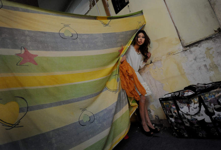 女學(xué)生用身體賺錢的辛酸與無奈