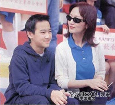 趙雅芝三兒子女友曝光美艷上班族 揭秘趙家三少的私生活