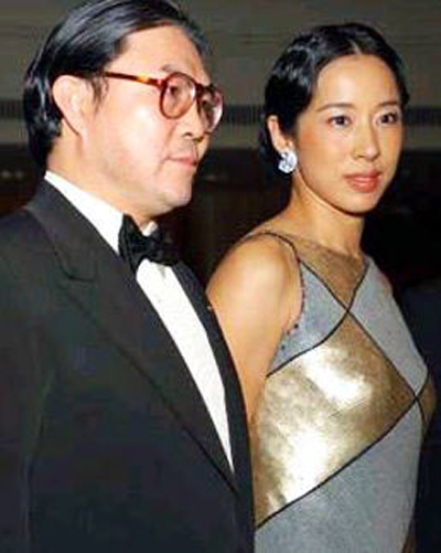 王寶強娶?；ㄟx美冠軍戀諧星 絕色女星嫁丑男(組圖)