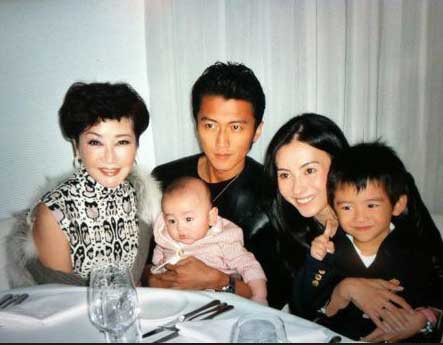 圖揭女星后艷照門時代：阿嬌拾有新歡 獸獸欲嫁人