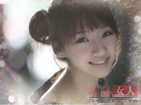 愛新覺羅啟星展露皇族氣質(zhì)