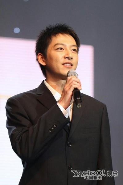 央視最帥實(shí)習(xí)主播胡悅鑫轉(zhuǎn)正 揭秘這些準(zhǔn)國(guó)臉們