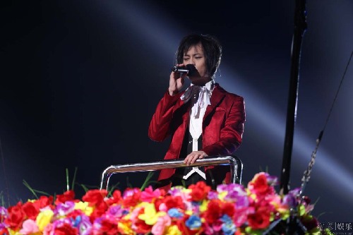 《中國好聲音》巡演南昌站 吳莫愁變身Lady Gaga