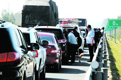 免費高速”？“車在 途”！