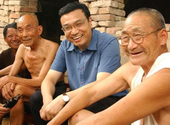 李克強在“棚改”過程中一再強調(diào)的“萬事民為先”這句話，成為他日後主政的核心理念。新華社