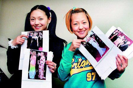 大S曬14歲時(shí)姐妹合影 背書(shū)包青澀姐妹清純