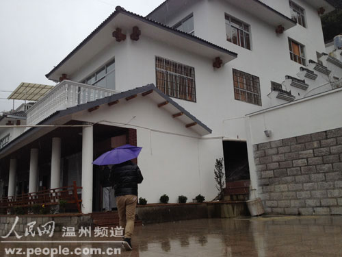 部門解釋稱，現(xiàn)在的建設(shè)風(fēng)格，為了與楠溪江景區(qū)的格調(diào)統(tǒng)一