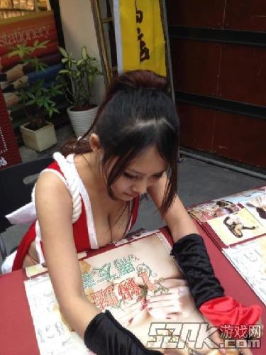 性感雞排妹成游戲代言 細(xì)數(shù)臺(tái)灣宅男女神(組圖)