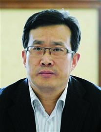 市政協(xié)委員、市教育局局長(zhǎng)徐劍波