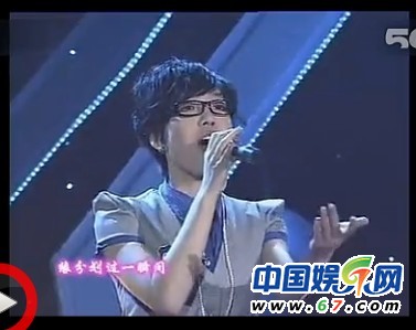 吳莫愁09年參加選秀視頻曝光 短發(fā)淡妝清純如中學生