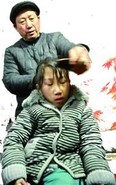 孩子，我們都是你的腿