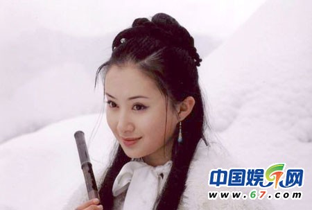盤(pán)點(diǎn)影視劇浪漫白雪唯美瞬間 林心如楊冪趙雅芝俏皮嬌媚(圖)