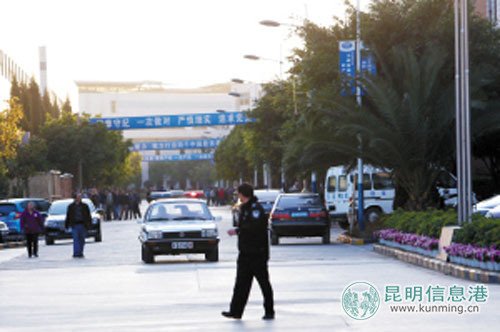 事發(fā)廠(chǎng)區(qū)警車(chē)出入頻繁