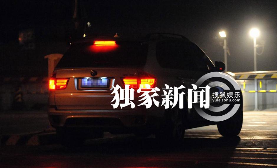 王寶強低調(diào)回京 愛妻開豪車接機共返愛巢