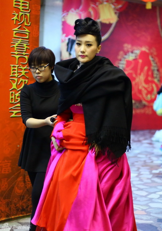 央視春晚第五次終極聯(lián)排眾星現(xiàn)身 揭秘臺前幕后(圖)